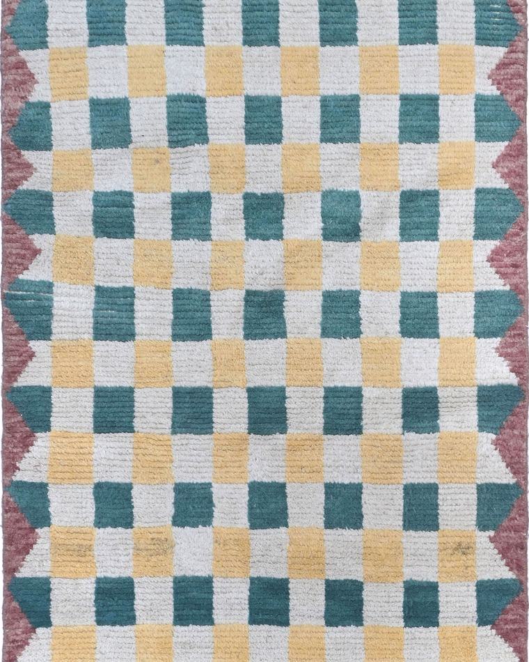Custom hand-knotted wool rug in beige and sand, 157 × 91 cm, woven to order by Rug Gossips in Lahore