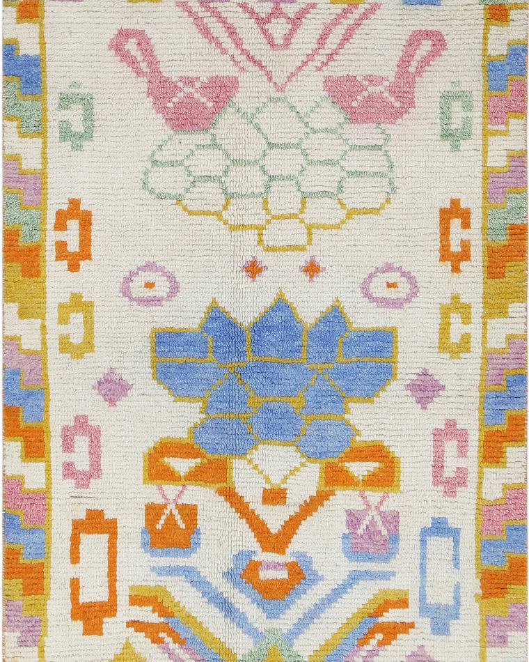 Custom hand-knotted wool rug in cream and sky blue, 196 × 121 cm, woven to order by Rug Gossips in Lahore