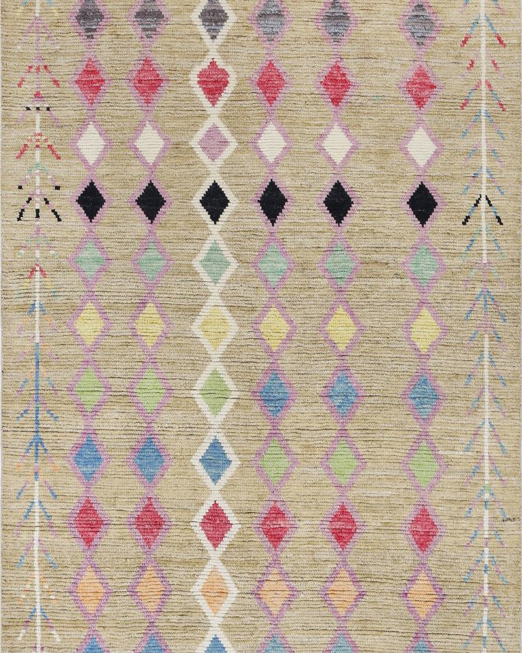 Custom hand-knotted wool rug in sand and beige, 280 × 172 cm, woven to order by Rug Gossips in Lahore