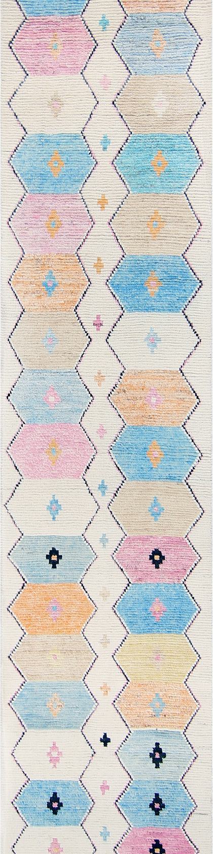 Custom handwoven runner rug in cream and beige, 565 × 93 cm, woven to order by Rug Gossips in Lahore